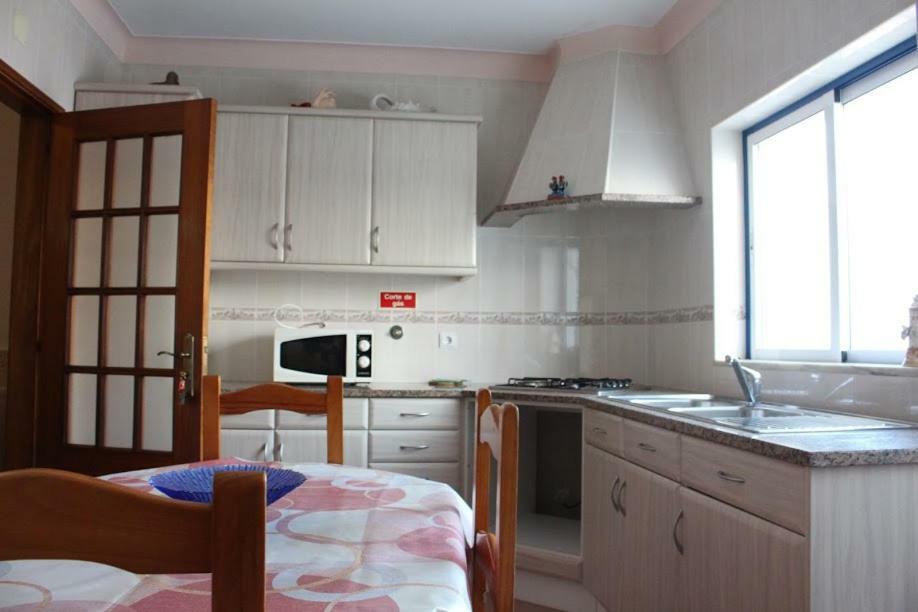 Oceanus Room With Private Kitchen, Bathroom And Terrace 300M From The Beach Sagres Exterior foto