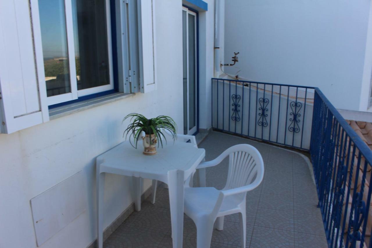 Oceanus Room With Private Kitchen, Bathroom And Terrace 300M From The Beach Sagres Exterior foto